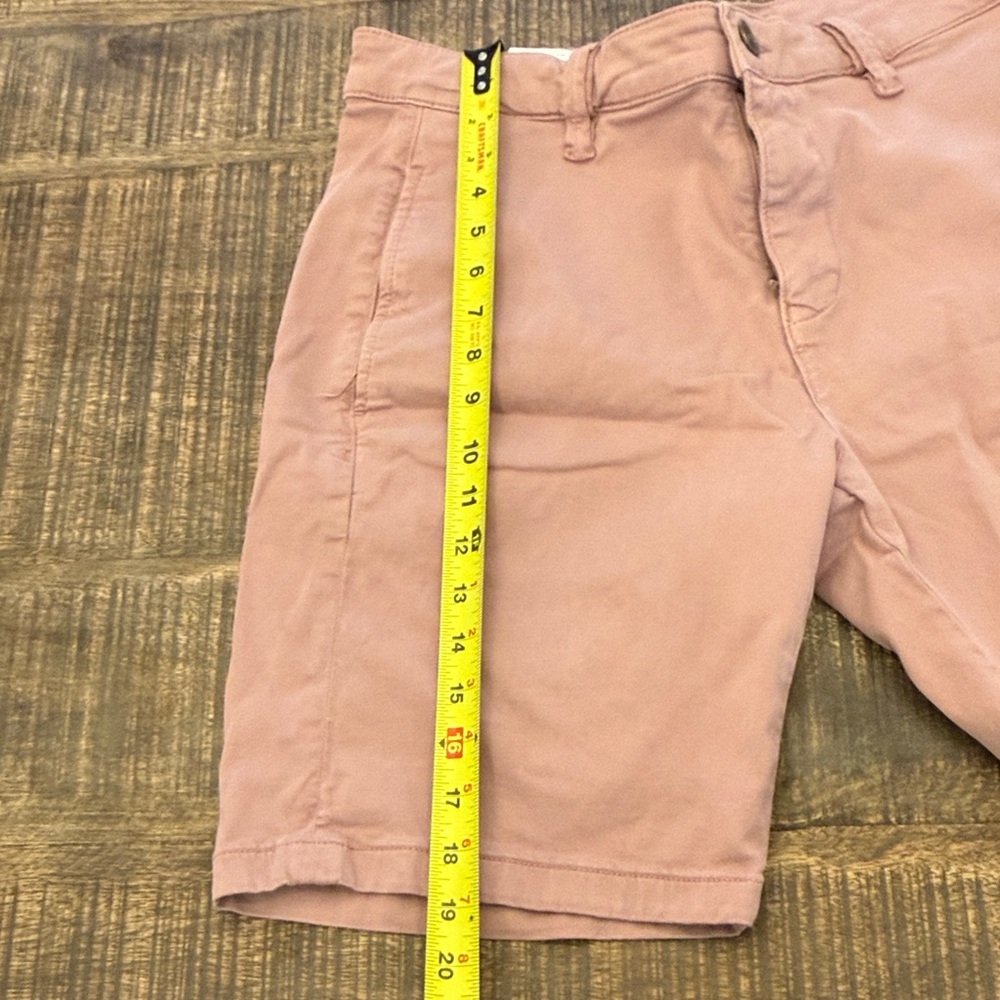 Mavi Men's Dusty Pink Flat Front Shorts - Picture 4 of 9